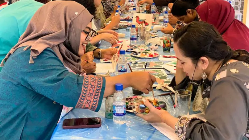 Protibha’s Rickshaw Art Workshop Brings Bangladeshi Heritage to Life with Hands-On Creativity and Community Spirit